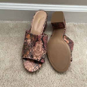 Pink/Tan snake skin open toed mules